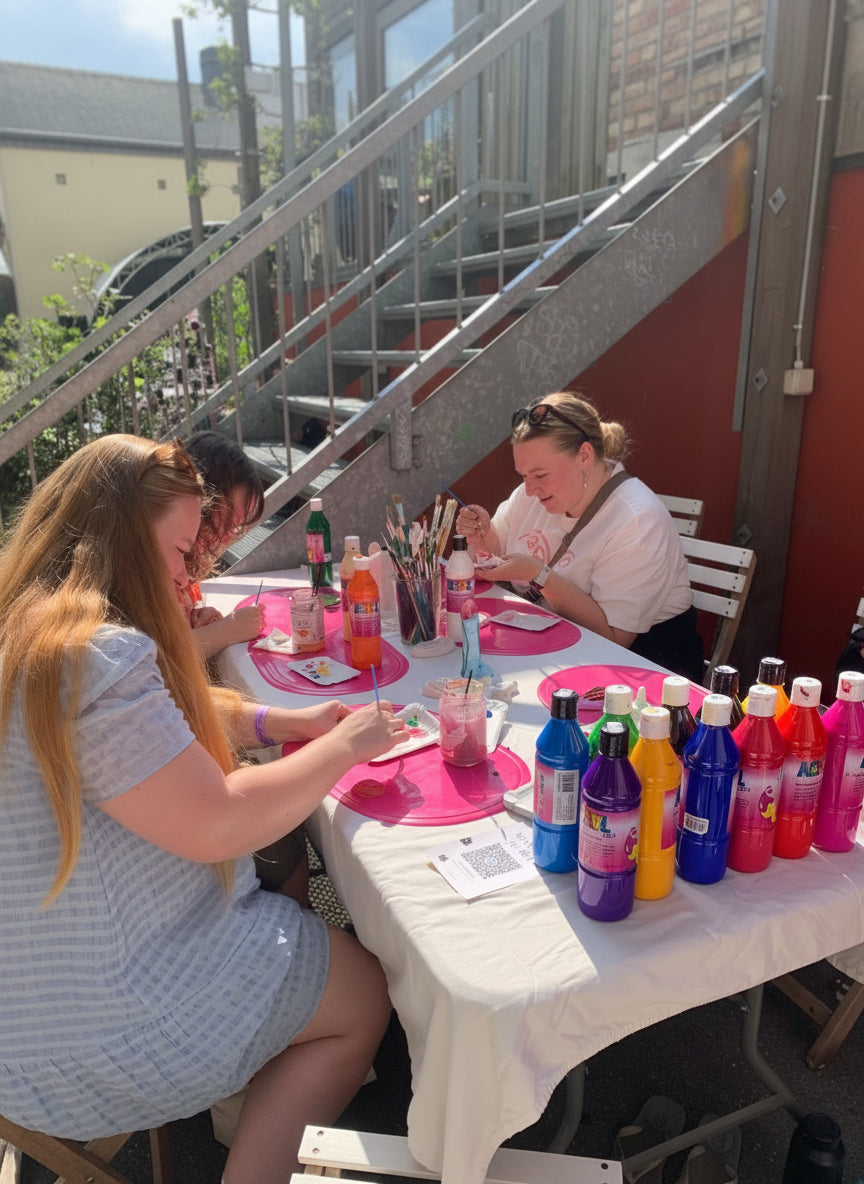 Paint a pussy / Penis